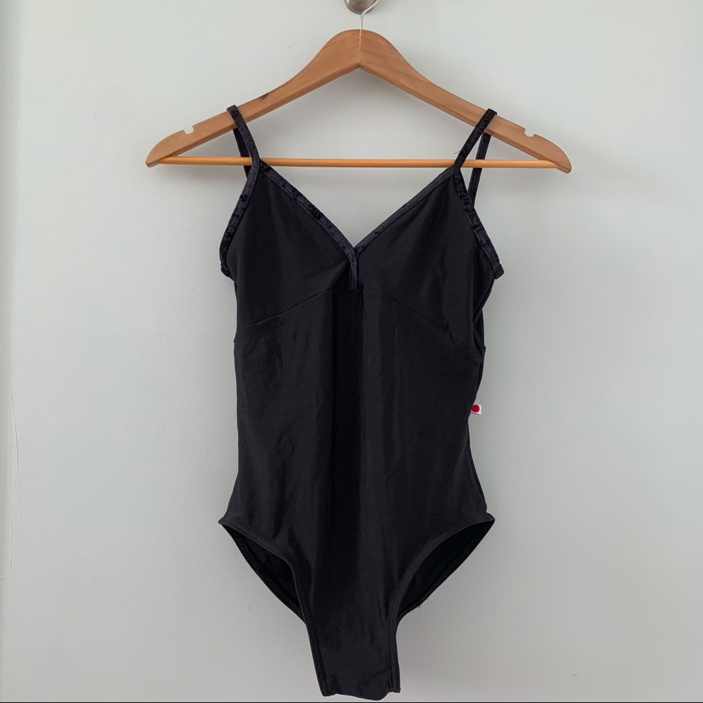 YUMIKO: Daria velvet trim black leotard